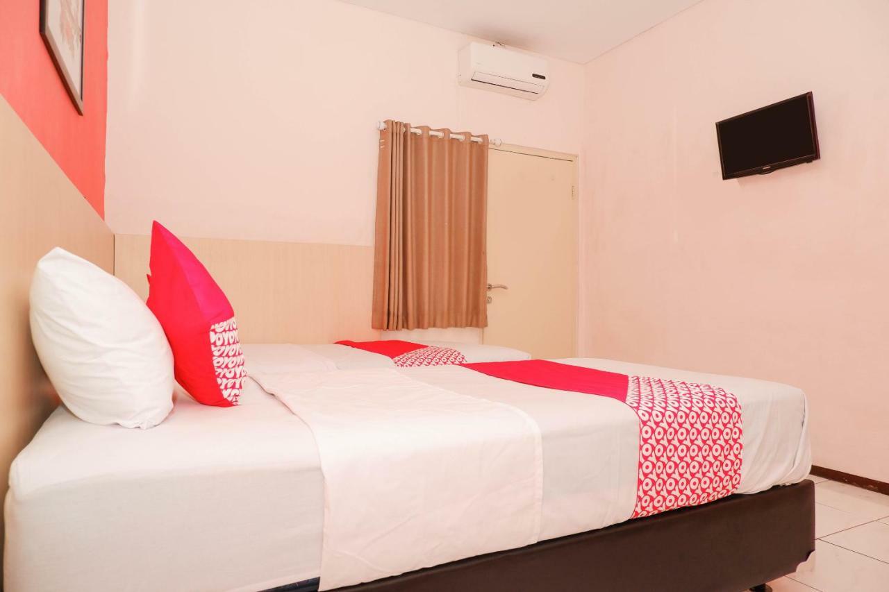 New Mira Hotel Σεμαράνγκ Εξωτερικό φωτογραφία