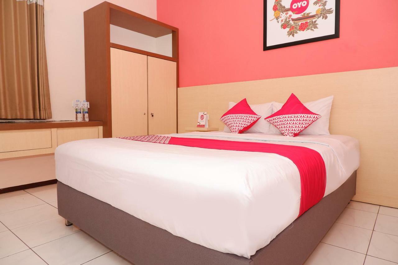 New Mira Hotel Σεμαράνγκ Εξωτερικό φωτογραφία